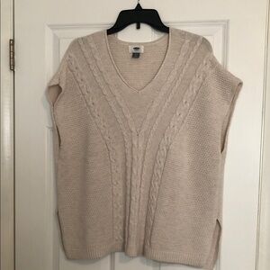 Old Navy Women's Beige V-Neck Sweater